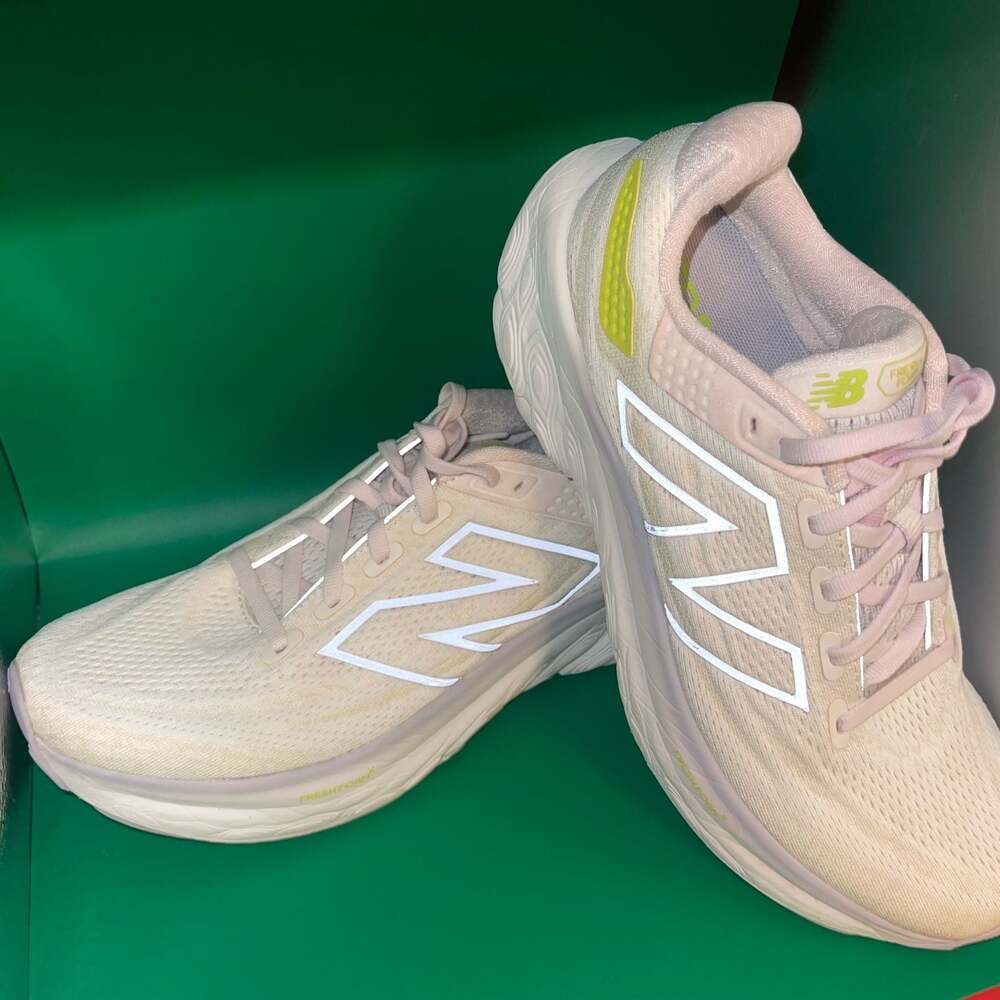 New Balance Women's Fresh Foam X 1080v13 Sea Salt Lemon Zest